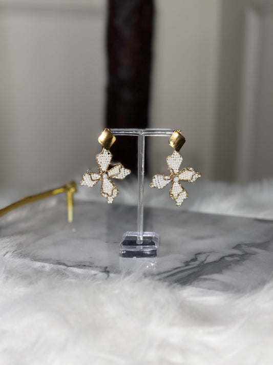 Aphrodite Earrings (White)